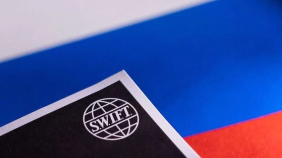 “سويفت” لم تقطع الاتصال مع بنوك روسيا بعد.. لهذا السبب